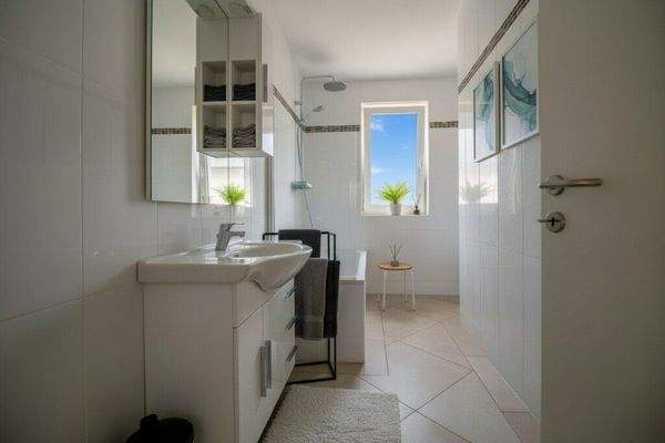 Badezimmer: KI generierte Einrichtung