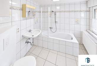 Badezimmer EG