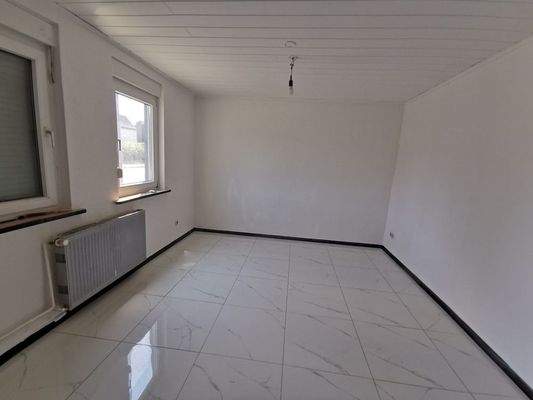 Zimmer links Erdgeschoss