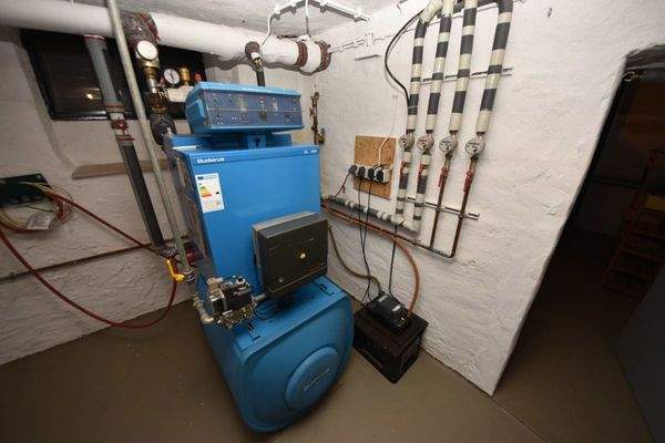 2-Fam-Haus Gas-Zentralheizung 1992