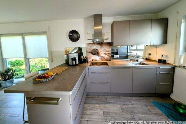 Sehr schöne, moderne Markenküche