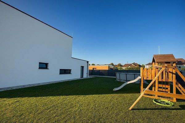 A7840E3D-6D3A-4ED3-9256-53EF6A504DD3