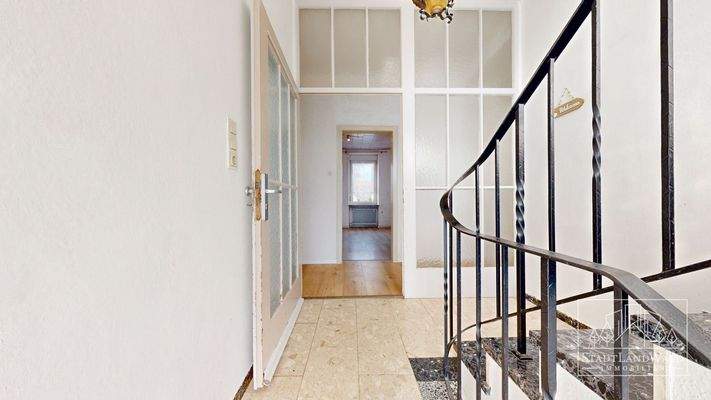 OG Eingang Wohnung 1