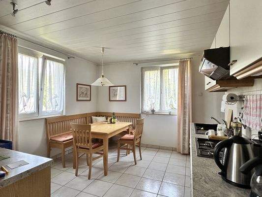 Küche mit Essbereich