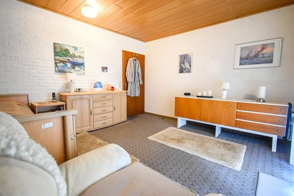 Schlafzimmer I EG