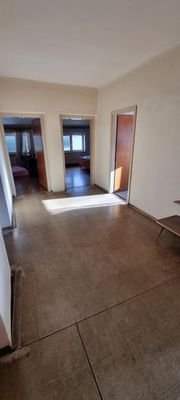 9 Zimmer im OG