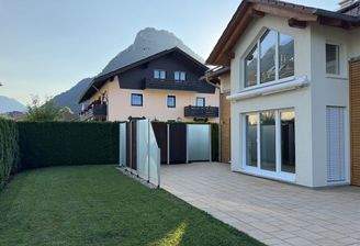 Ansicht mit Terrasse