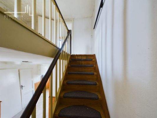 CAM03352G0-PR0039-STILL016