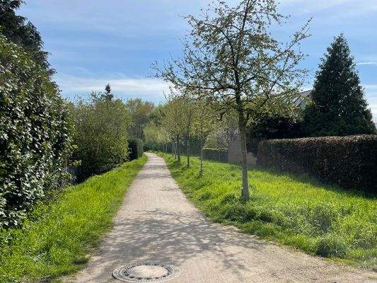 Fahrrad- u. Fußweg "Alte Bahn