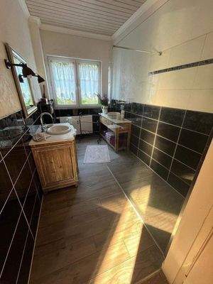 Bad im Untergeschoss