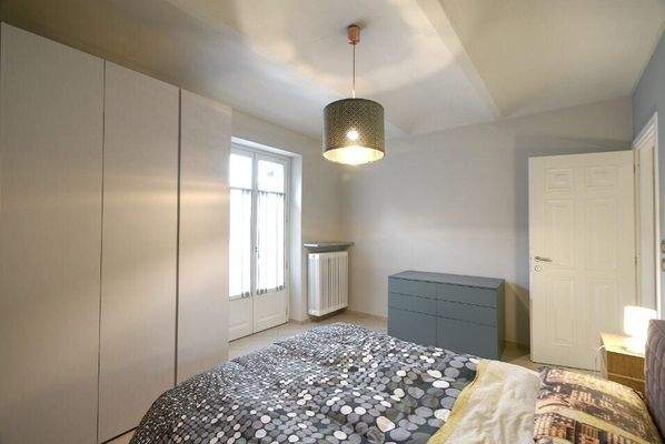 elegantes Haus im Zentrum von Canale –  Piemont