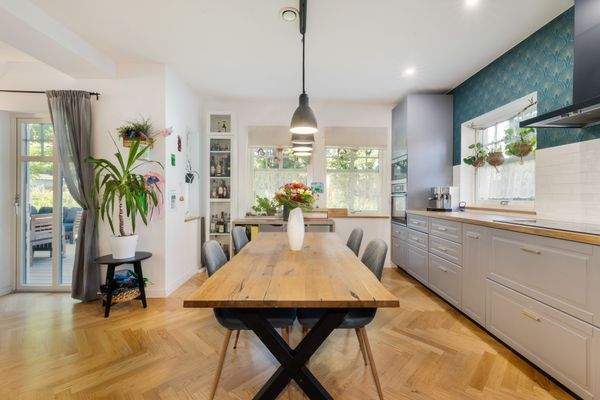 Mit viel Platz für Ihren Essbereich