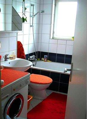 Badezimmer mit Badewanne