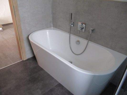 Badewanne im Bad OG