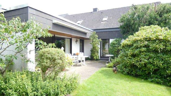 Hausansicht vom Garten