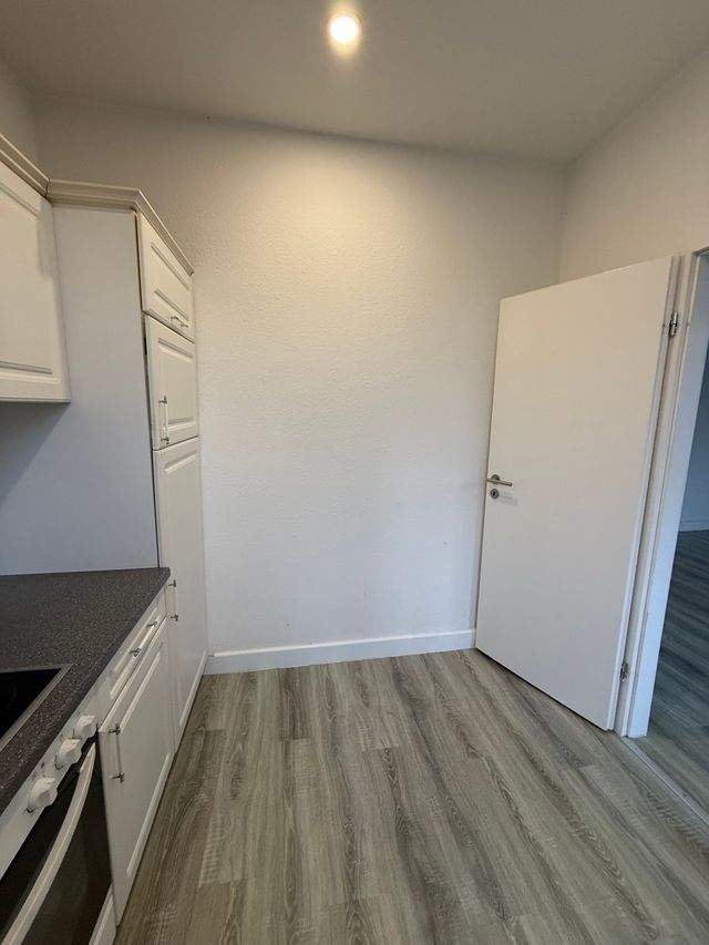 Helle 2 Raum Wohnung mit Einbauküche in Zwickau ab sofort zu vermieten - Photo 4