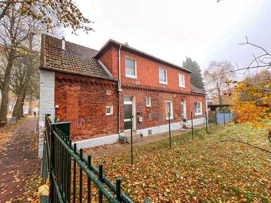 Haus Seitenansicht Eingangsbereich