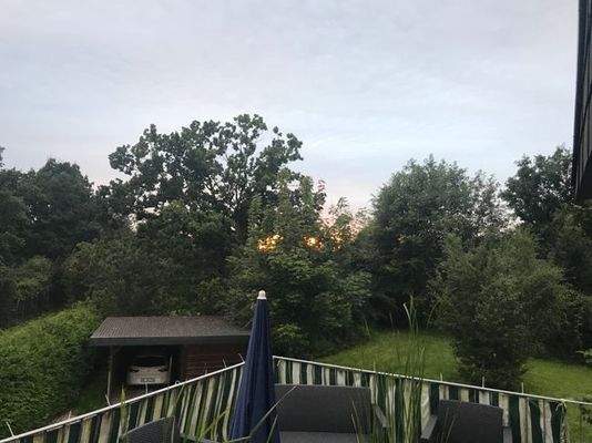 weiter Blick vom Balkon