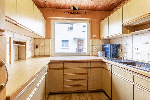 Helle und funktionale Küche