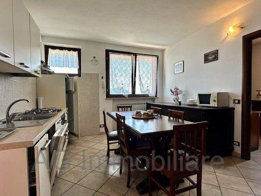 015 cameretta piano terra.jpg