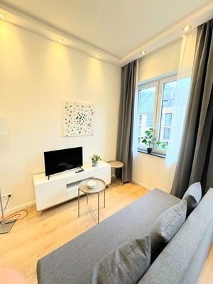 2 Wohnzimmer