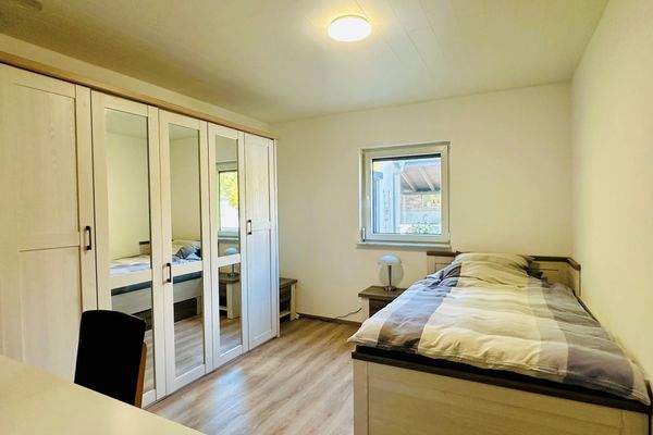 Schlafzimmer (Anbau)