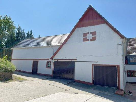 Südlicher Blick auf die Stallanbauten