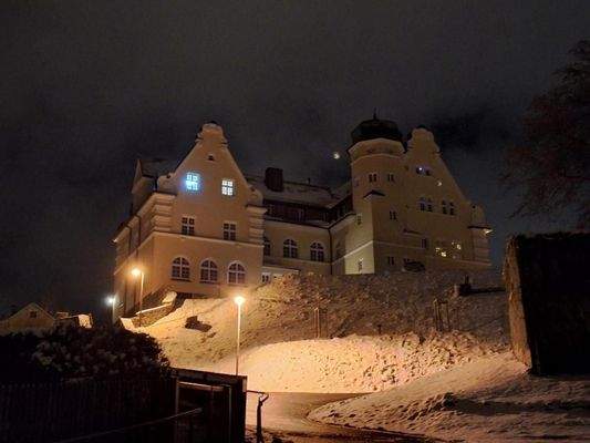 Blick zum Rathaus in der Nähe