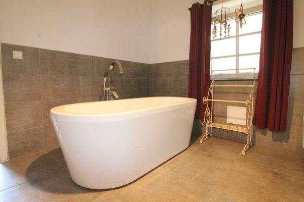 Freistehende Badewanne