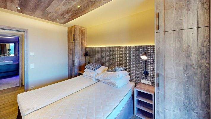 MSR-St-Anton-B-8-Bedroom 2.jpg