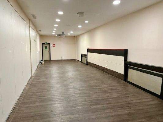 Verkaufs-Austellungsfläche