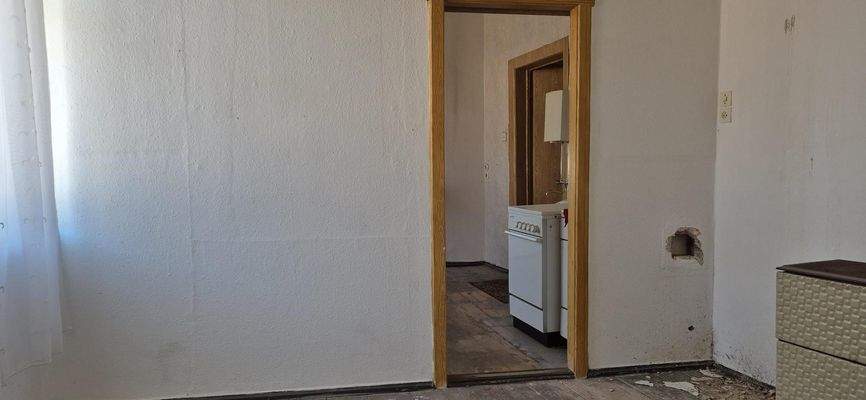 unsanierte Räume OG