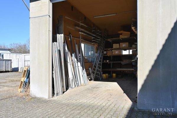 Garage  Lager im Hof