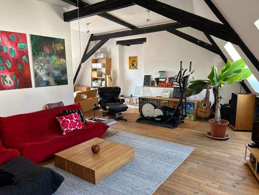 DG Gemütlichkeit mit Historie.jpg