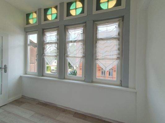 1. OG Innenansicht der kleinen Loggia.jpg