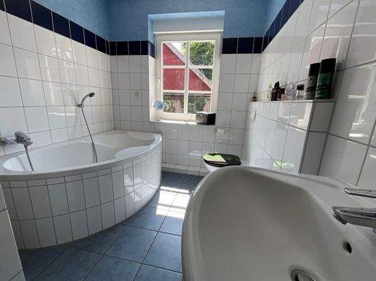 Vorderhaus - OG - Bad 2