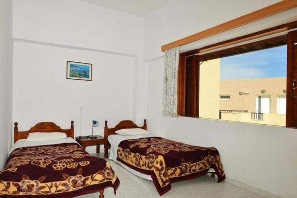 Kreta, Aspro: Apartmenthotel mit Pool und Meerblick zu verkaufen