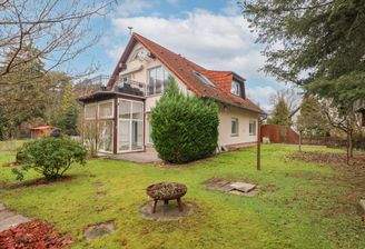 ETW Terrasse m. hinterem Gartenbereich