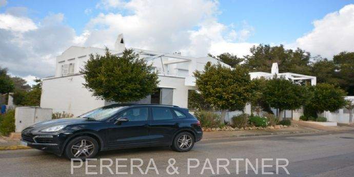 1---Blick-auf-die-Doppelhaushälte-I