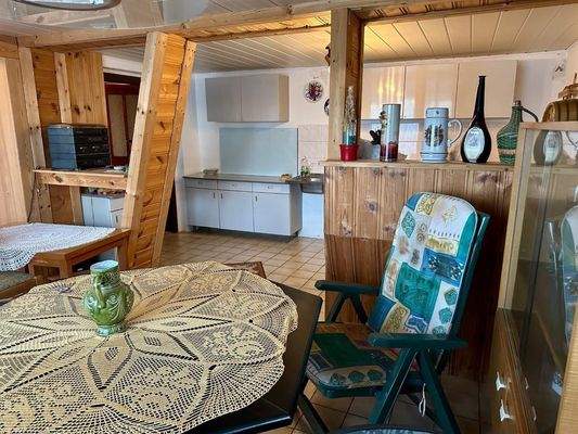 Keller Küche und Wohnbereich (3)