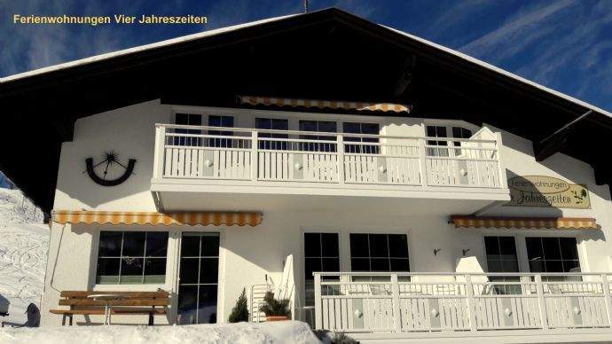 Hausansicht im Winter