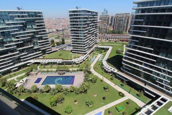 Spacious Apartments with Sea Views in Istanbul Zeytinburnu