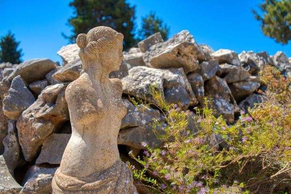 Kreta, Xirosterni: Ruhiges Anwesen in der Nähe des Strandes zu verkaufen