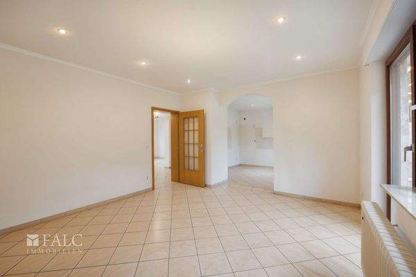 Esszimmer (2) - (KI generiert)