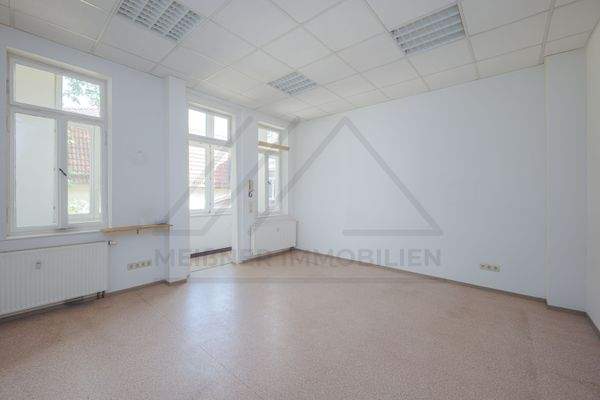 1. OG - Hinteres Büro/Lager