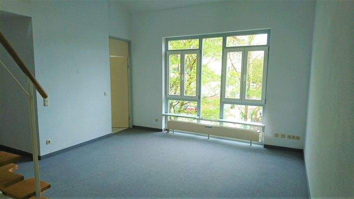 Wohnbereich (mit altem Boden)