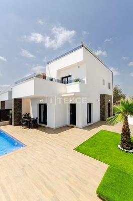 Detached Chic Golf Villas with Pools in Bigastro