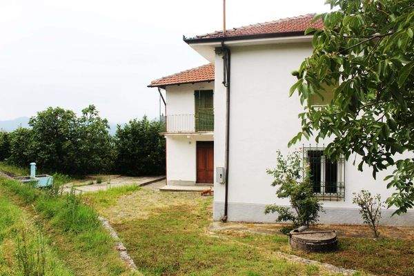 Rustico in Cossano Belbo – Piemont