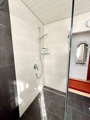 Badezimmer - begehbare Dusche