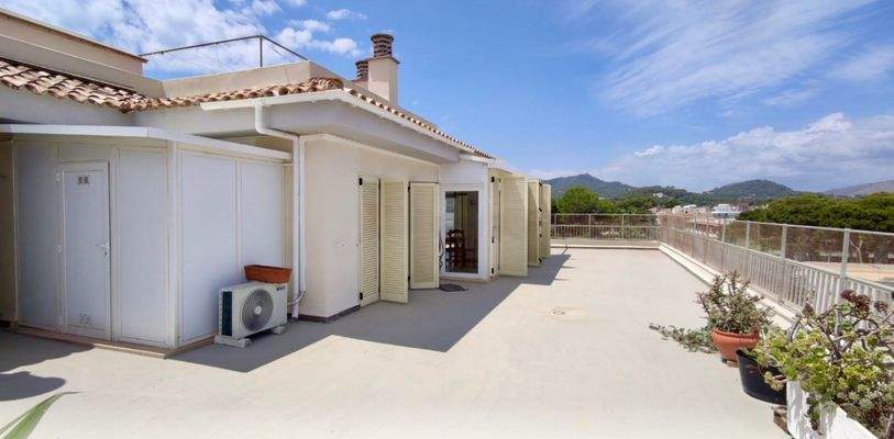Terrasse mit Meerblick